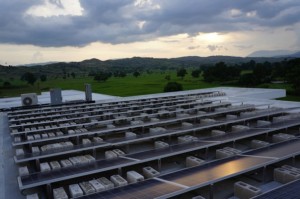Haiti Hospital Uses Solar Power